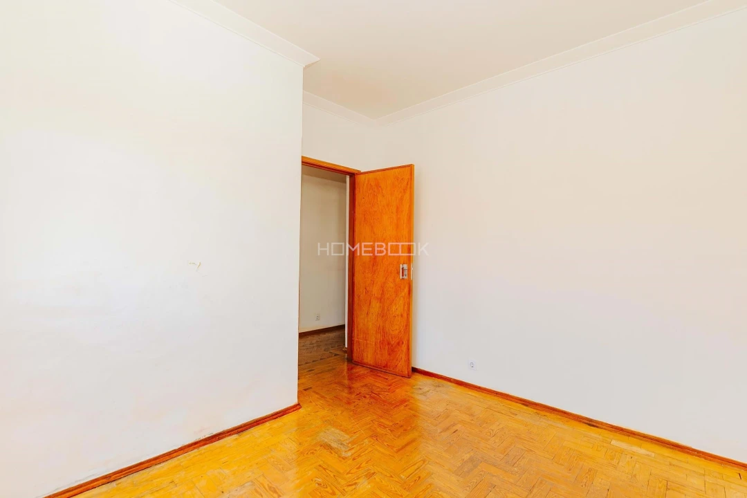 Moradia T6 para Venda em São Domingos de Rana Foto 25