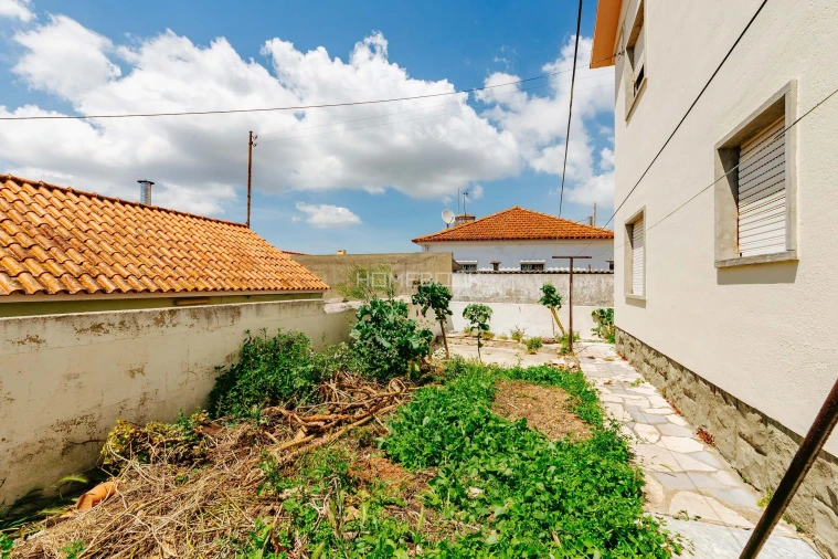Moradia T6 para Venda em São Domingos de Rana Foto 33