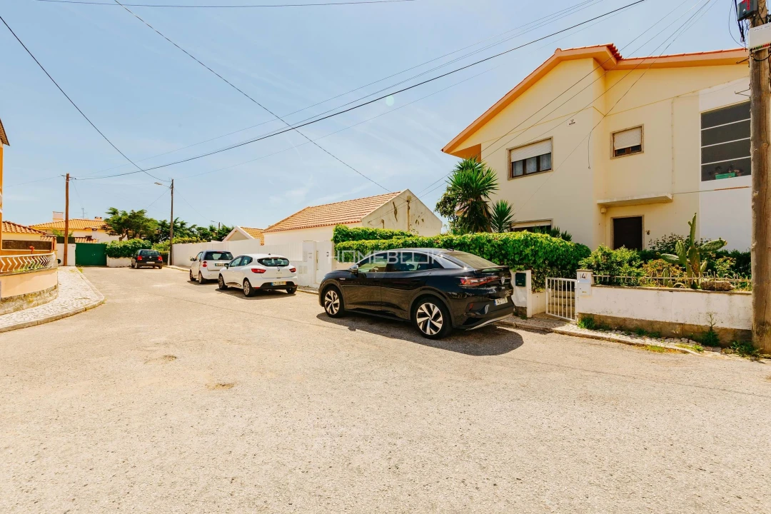 Moradia T6 para Venda em São Domingos de Rana Foto 36