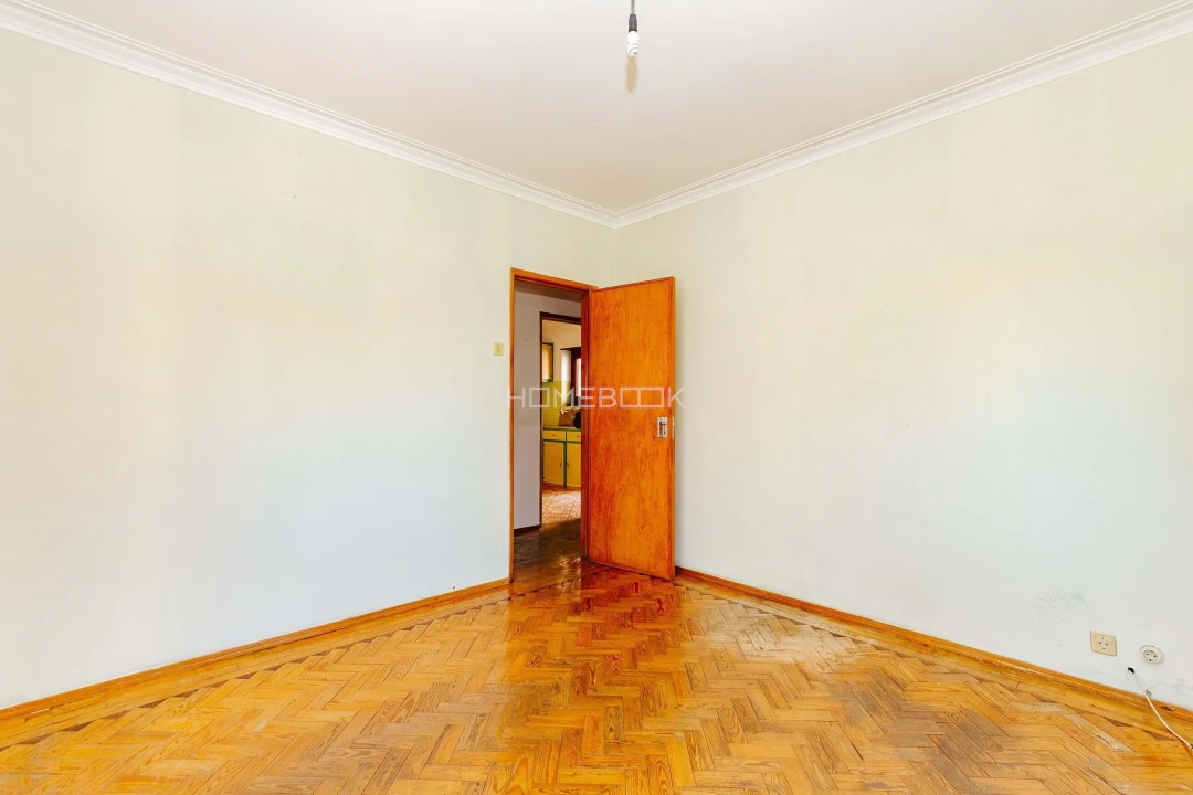 Moradia T6 para Venda em São Domingos de Rana Foto 11