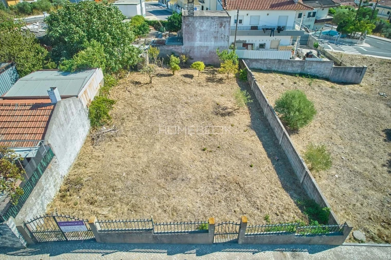 Terreno para Venda em Santa Iria de Azoia, São João da Talha e Bobadela Foto 1