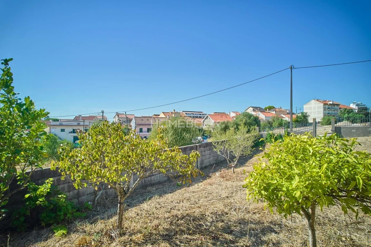 Terreno para Venda em Santa Iria de Azoia, São João da Talha e Bobadela Foto 12