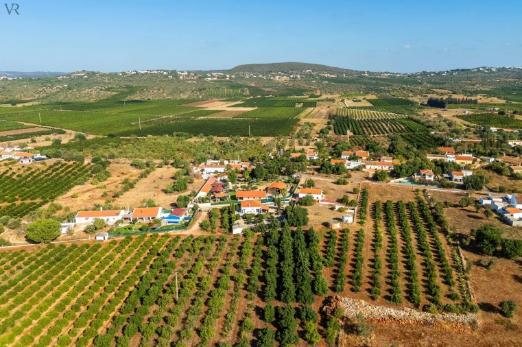 Moradia T3 para Venda em São Bartolomeu de Messines Foto 29