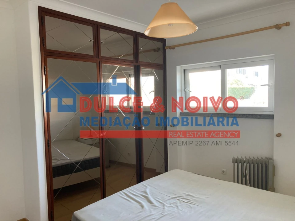 Apartamento T1 para Arrendamento em Ferrel Foto 11