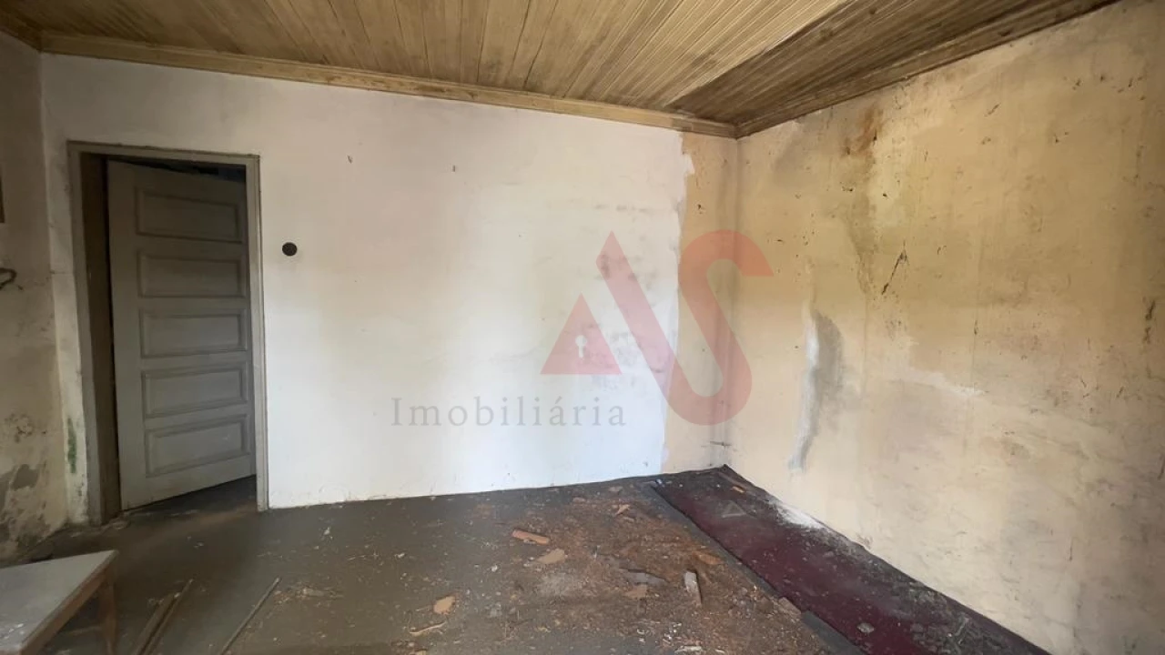 Moradia T12 para Venda em Nespereira Foto 28