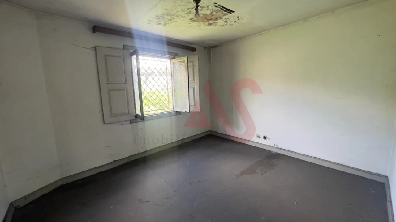 Moradia T12 para Venda em Nespereira Foto 19