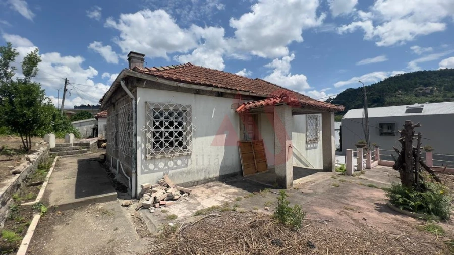 Moradia T12 para Venda em Nespereira Foto 14