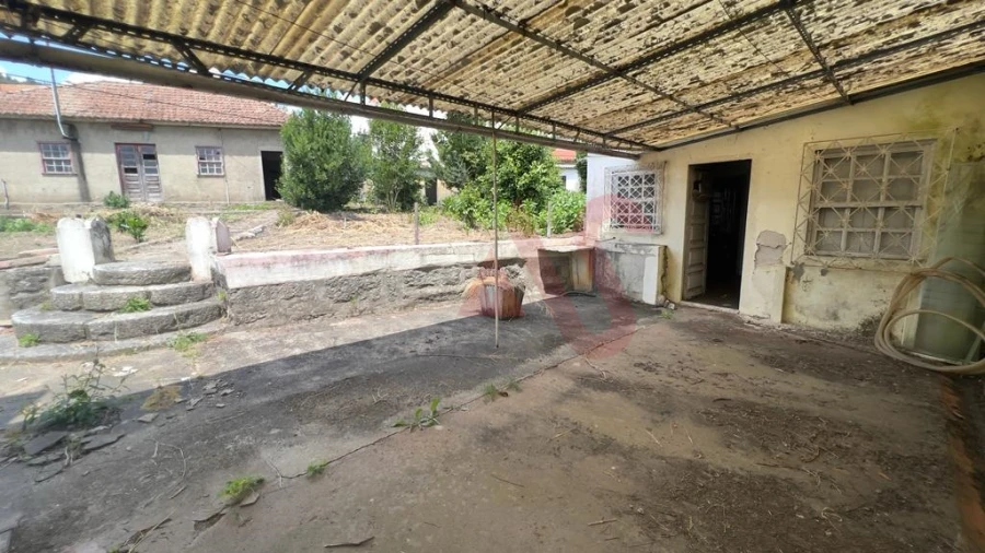 Moradia T12 para Venda em Nespereira Foto 10