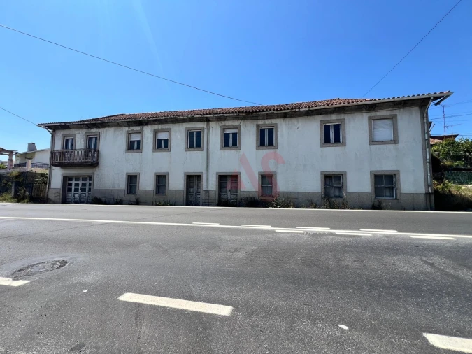 Moradia T12 para Venda em Nespereira Foto 1