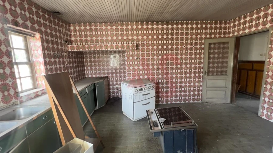 Moradia T12 para Venda em Nespereira Foto 8