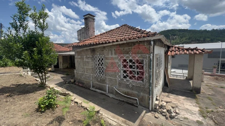 Moradia T12 para Venda em Nespereira Foto 26