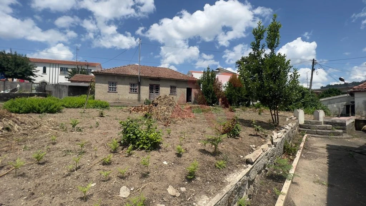 Moradia T12 para Venda em Nespereira Foto 13