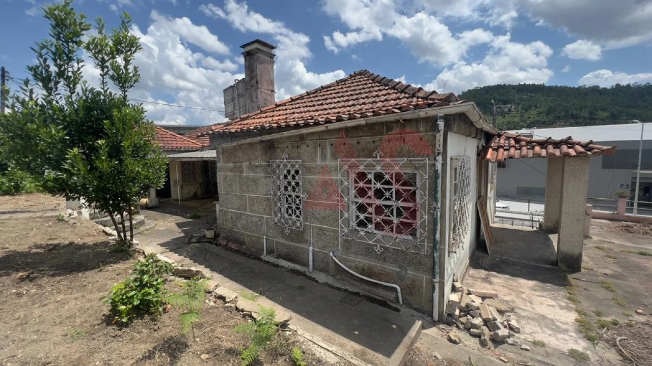 Moradia T12 para Venda em Nespereira Foto 26