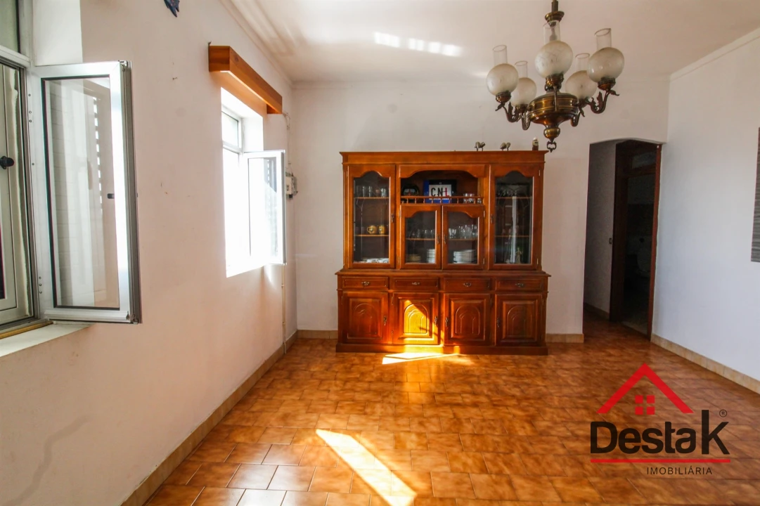 Moradia T4 para Arrendamento em Sul Foto 7