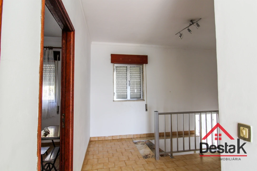 Moradia T4 para Arrendamento em Sul Foto 28