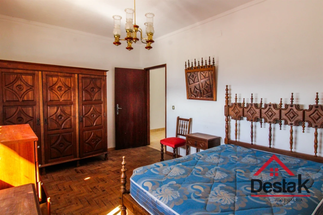 Moradia T4 para Arrendamento em Sul Foto 22