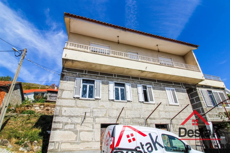 Moradia T4 para Arrendamento em Sul Foto 2