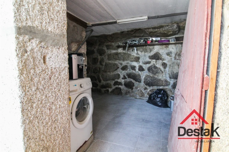 Moradia T4 para Arrendamento em Sul Foto 4