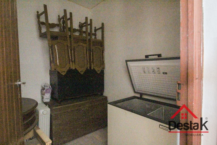 Moradia T4 para Arrendamento em Sul Foto 13