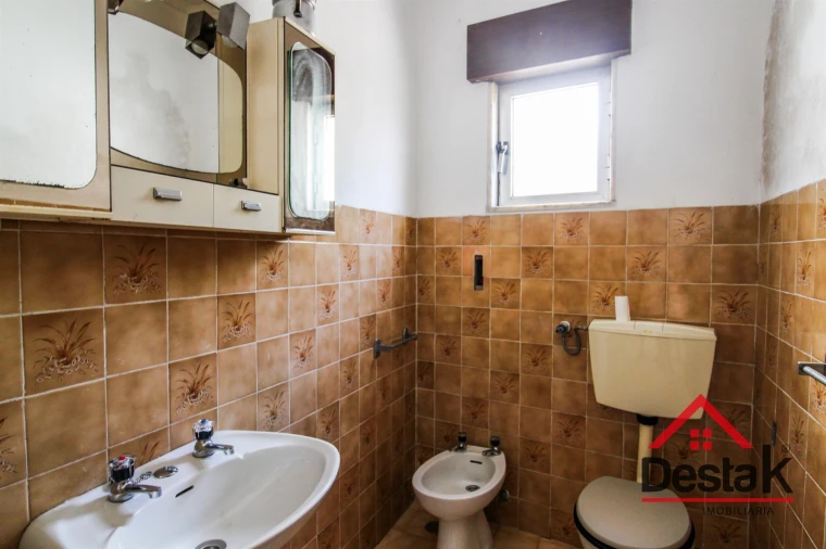 Moradia T4 para Arrendamento em Sul Foto 31