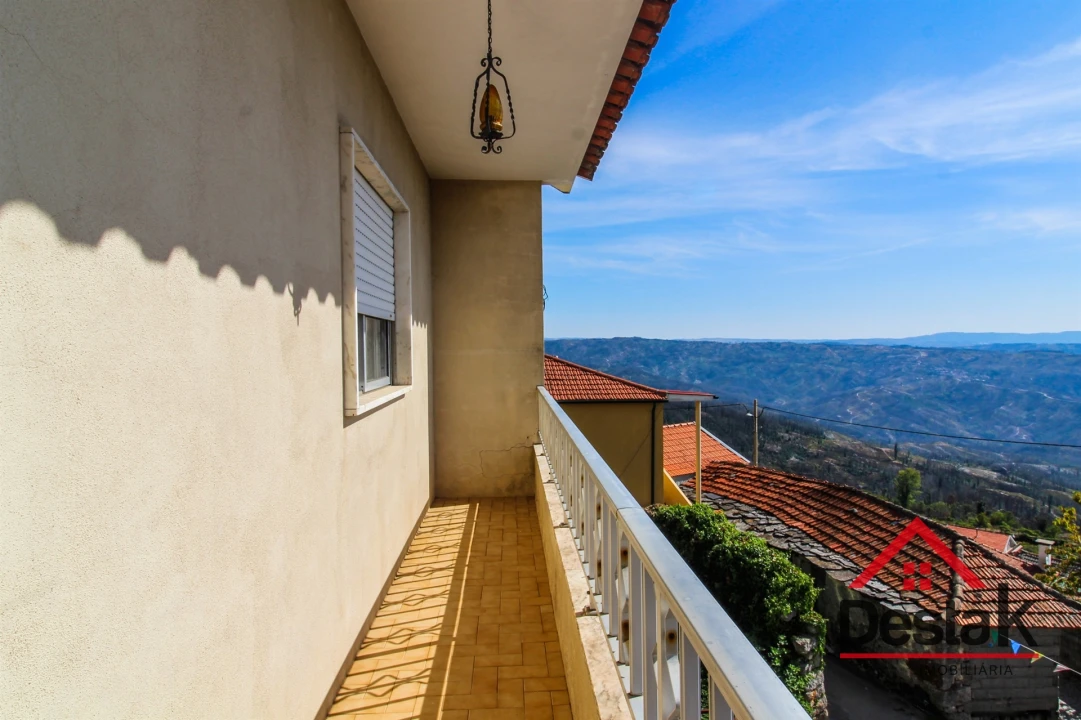 Moradia T4 para Arrendamento em Sul Foto 29