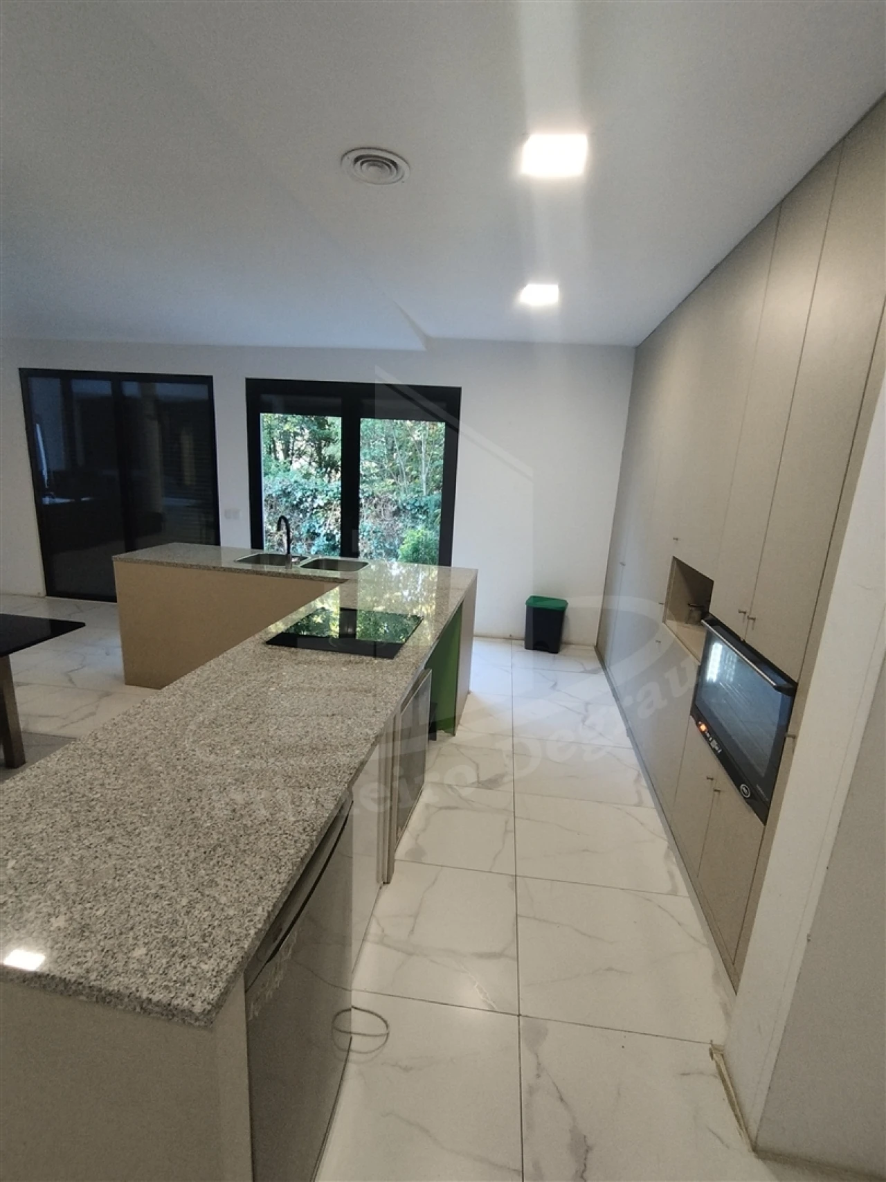 Moradia T6 para Venda em Pico Foto 17