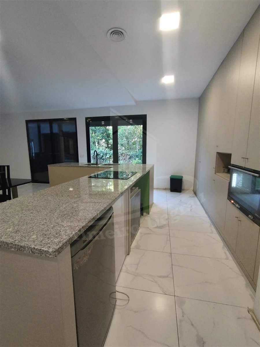 Moradia T6 para Venda em Pico Foto 16