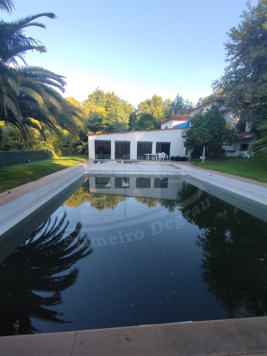 Moradia T6 para Venda em Pico Foto 1