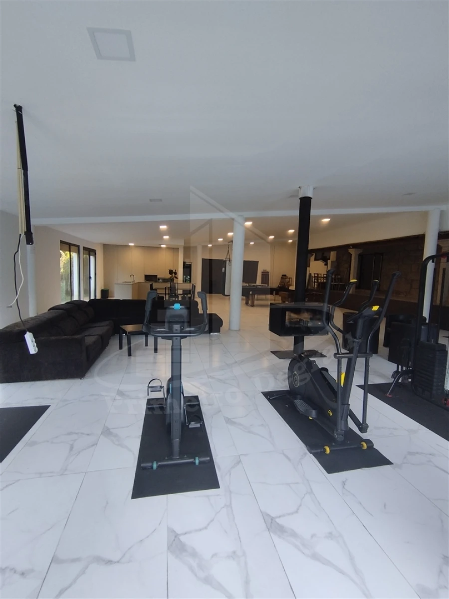 Moradia T6 para Venda em Pico Foto 5