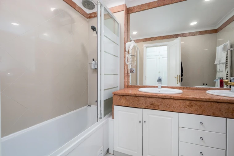 Apartamento T2 para Venda em Santa Maria e São Miguel, São Martinho, São Pedro Penaferrim Foto 27