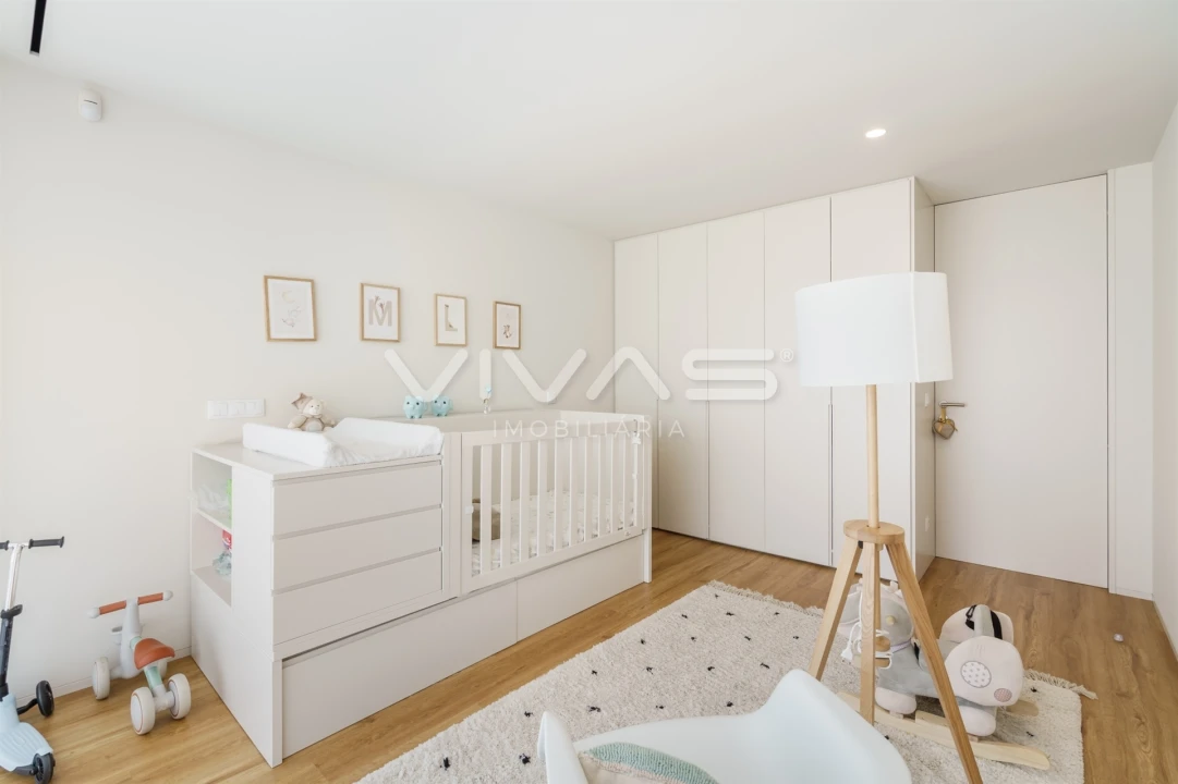 Moradia T4 para Venda em Lanhas Foto 32