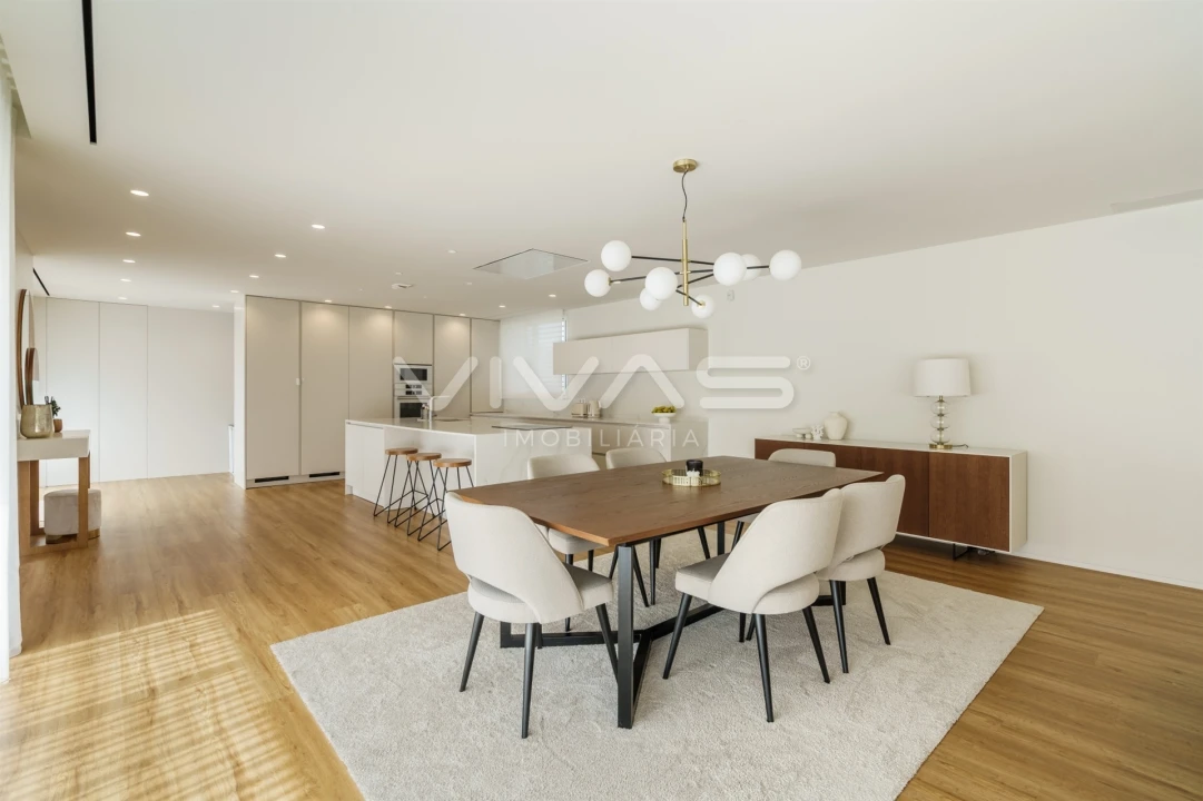 Moradia T4 para Venda em Lanhas Foto 12