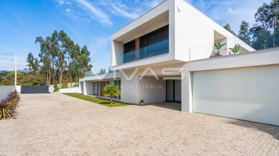 Moradia T4 para Venda em Lanhas