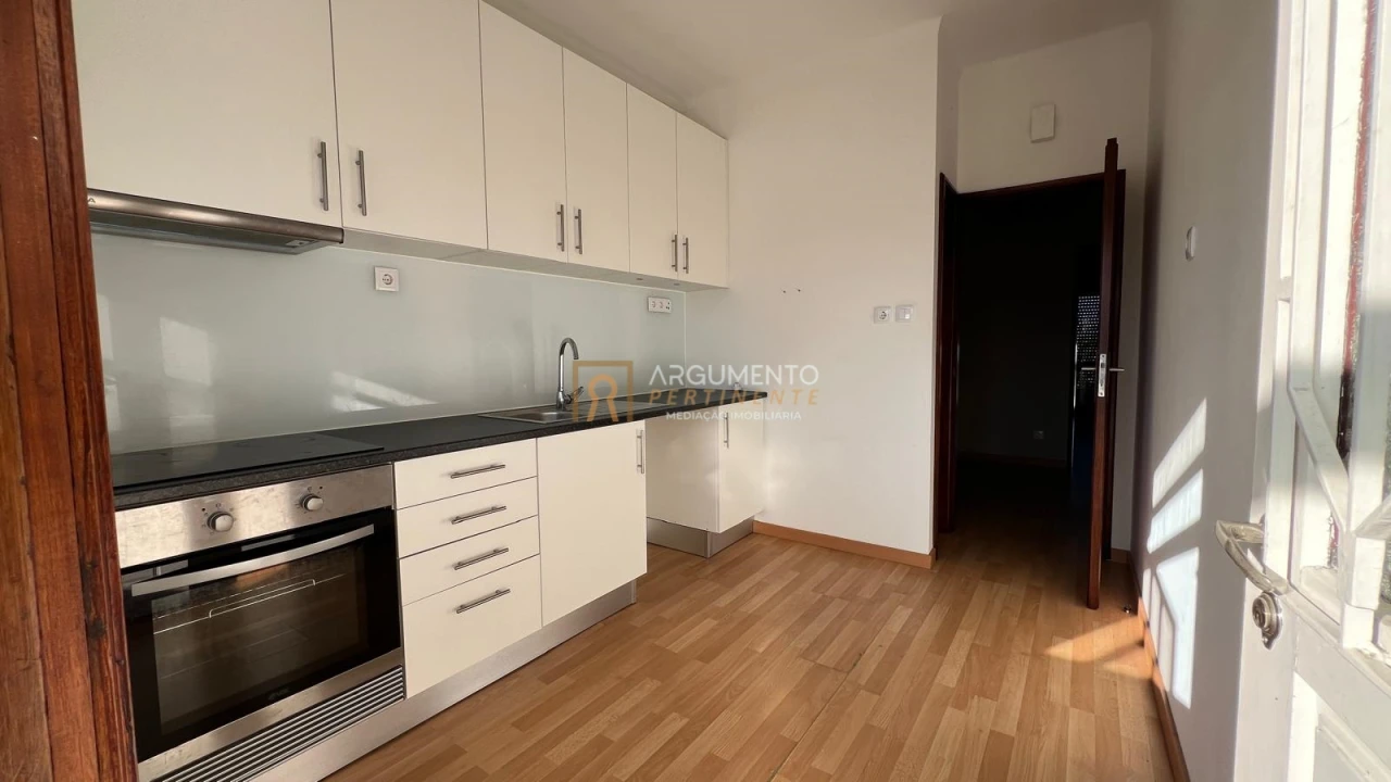 Moradia T3 para Venda em Castêlo da Maia Foto 2