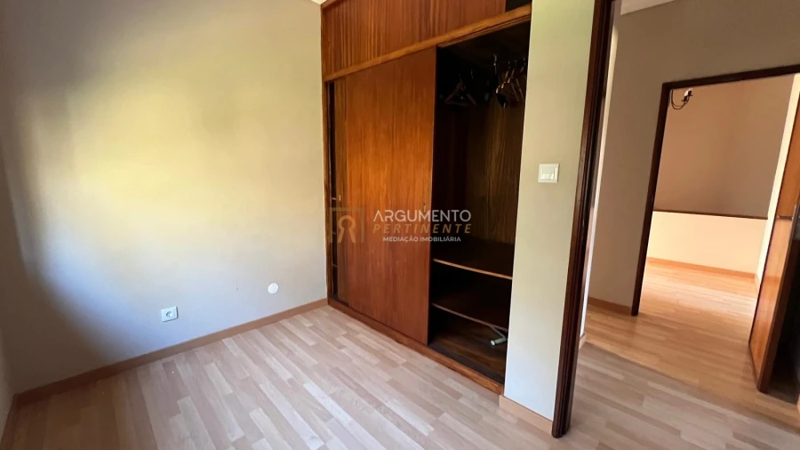 Moradia T3 para Venda em Castêlo da Maia Foto 12