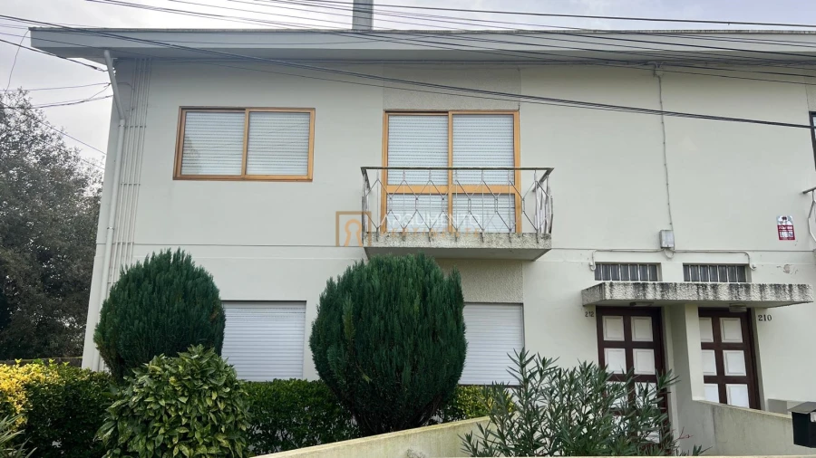 Moradia T3 para Venda em Castêlo da Maia Foto 14