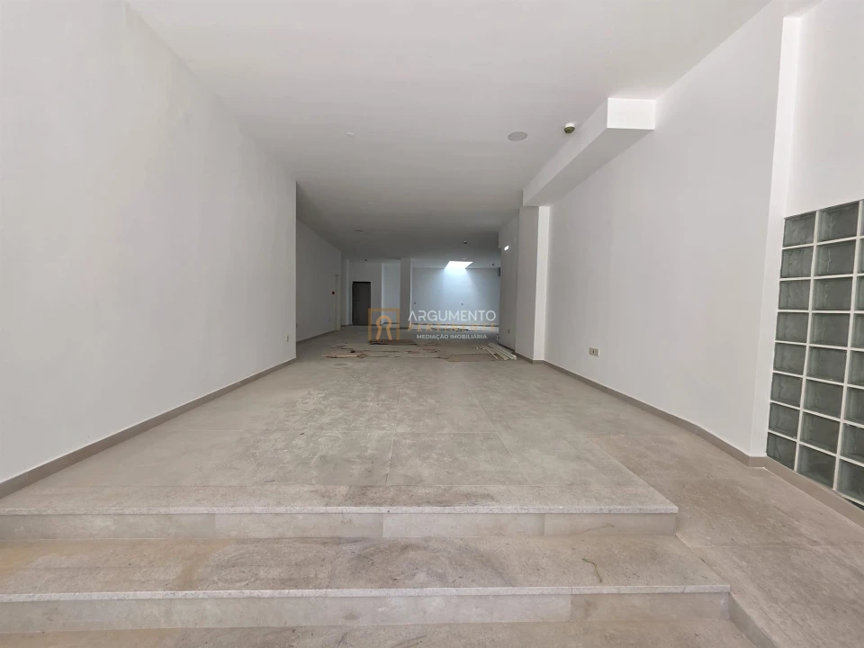 Loja para Arrendamento em Cidade da Maia Foto 5