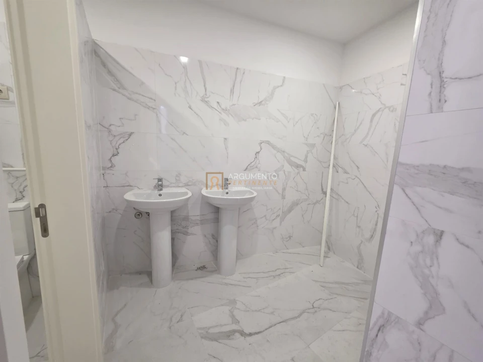 Loja para Arrendamento em Cidade da Maia Foto 18