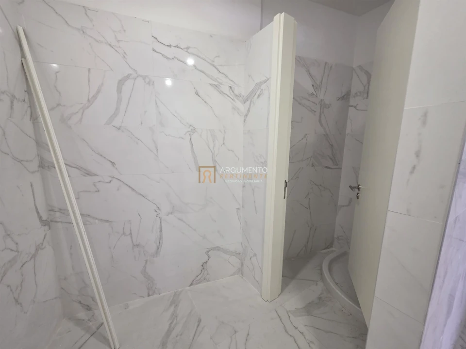 Loja para Arrendamento em Cidade da Maia Foto 16