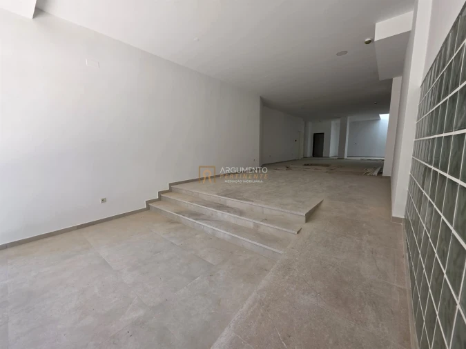 Loja para Arrendamento em Cidade da Maia