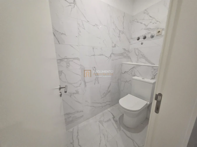 Loja para Arrendamento em Cidade da Maia Foto 12