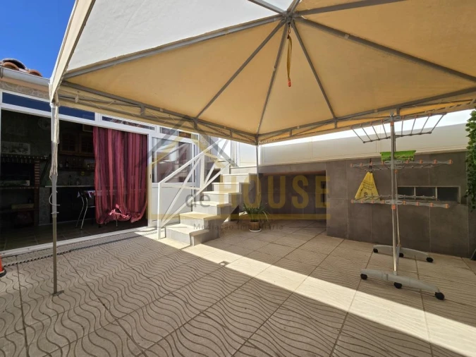 Moradia T3 para Venda em Miragaia e Marteleira Foto 10