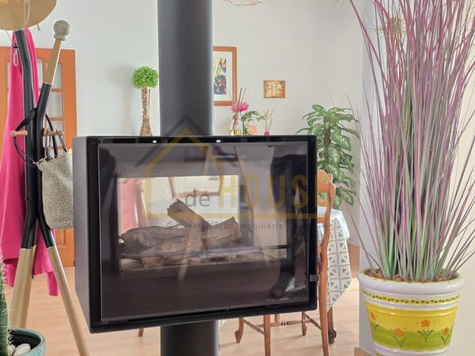 Moradia T3 para Venda em Miragaia e Marteleira Foto 4