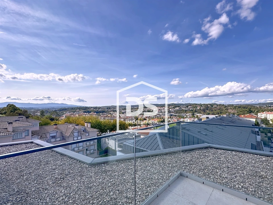 Apartamento T5 para Venda em Viseu Foto 26