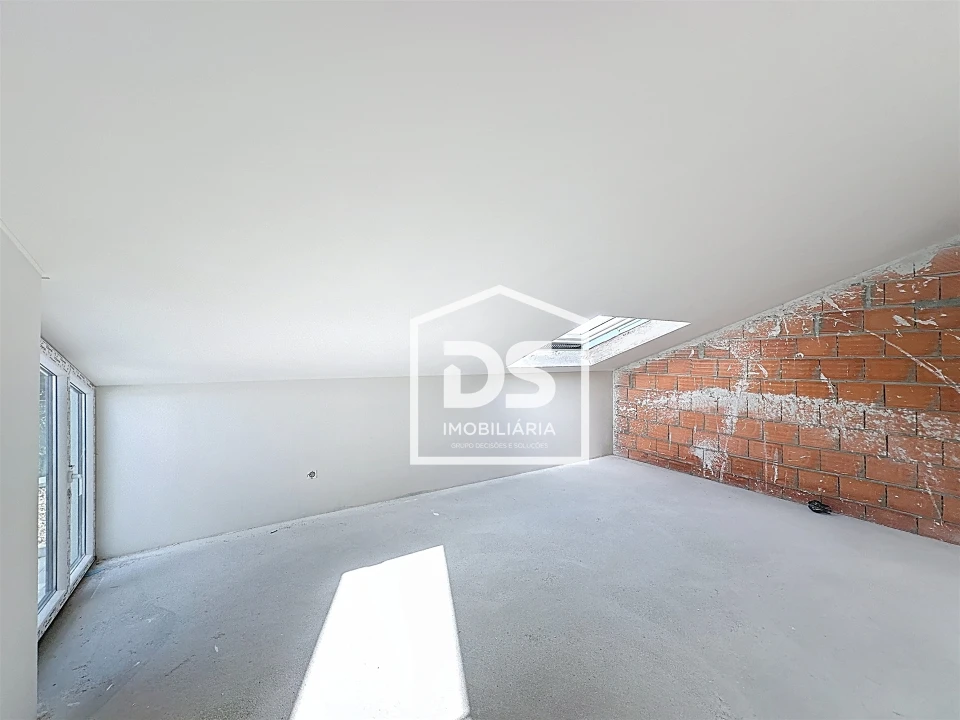Apartamento T5 para Venda em Viseu Foto 22