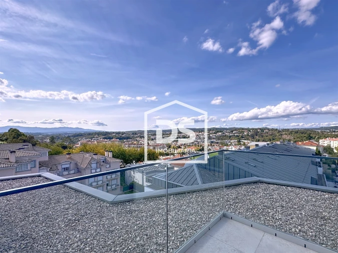 Apartamento T5 para Venda em Viseu Foto 26