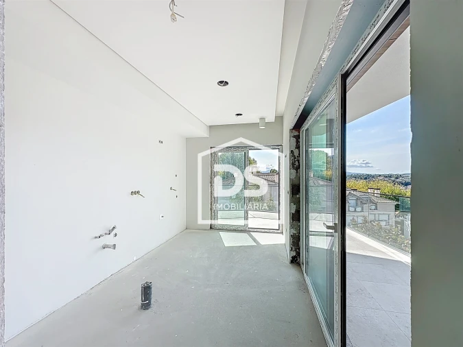 Apartamento T5 para Venda em Viseu Foto 10