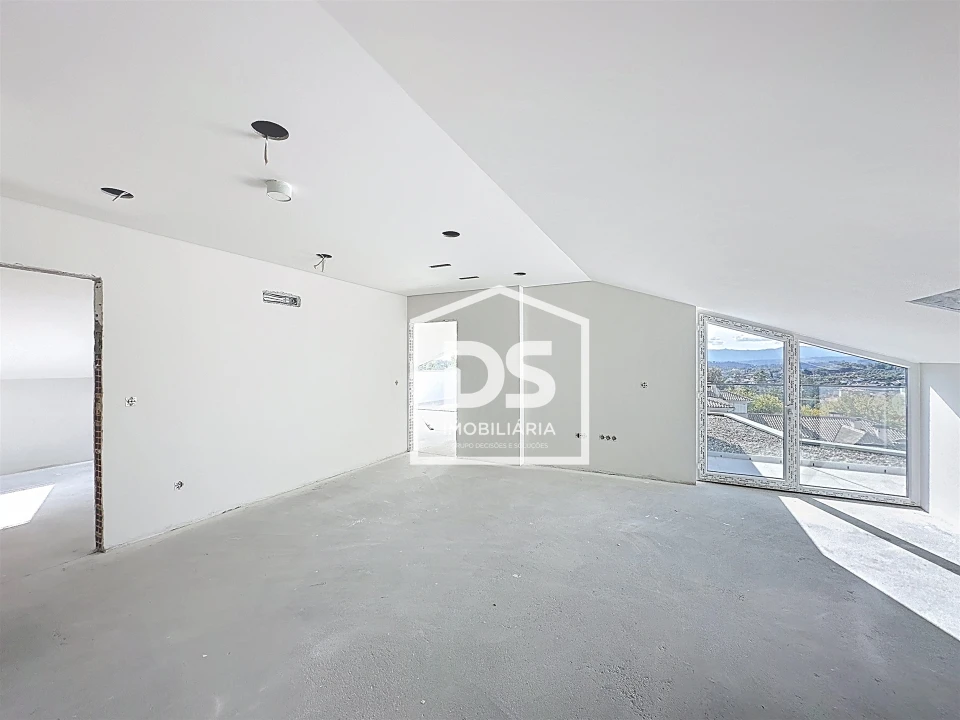 Apartamento T5 para Venda em Viseu Foto 20