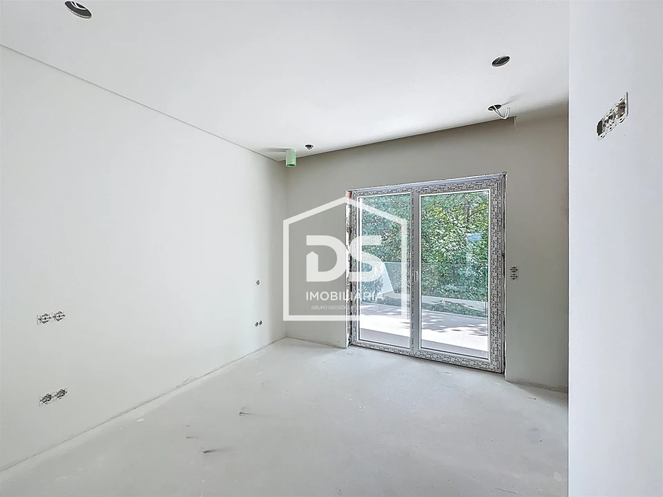Apartamento T5 para Venda em Viseu Foto 12