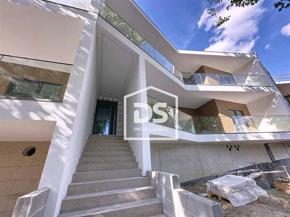 Apartamento T5 para Venda em Viseu Foto 33